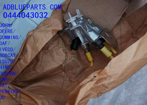 0444043032 OEM BOSCH DEF DOSING UNIT / UREA NOZZLE / DOSING MODULE 0444043032 Adblue Injector Nozzle Nozzle dosing untuk JOHN DEERE CUMMINS DAF IVECO BOBCAT ISUZU HINO DOOSAN CNH PER CATKINS UD