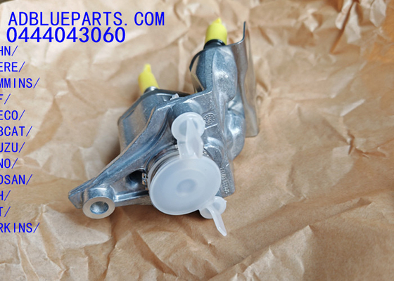 0444043060 OEM BOSCH DEF DOSING UNIT / UREA NOZZLE / DOSING MODULE 0444043060 Adblue Injector Nozzle Nozzle dosing untuk JOHN DEERE CUMMINS DAF IVECO BOBCAT ISUZU HINO DOOSAN CNH PER CATKINS UD